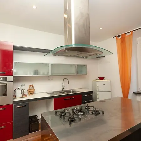 Apartment Pertinace Genoa